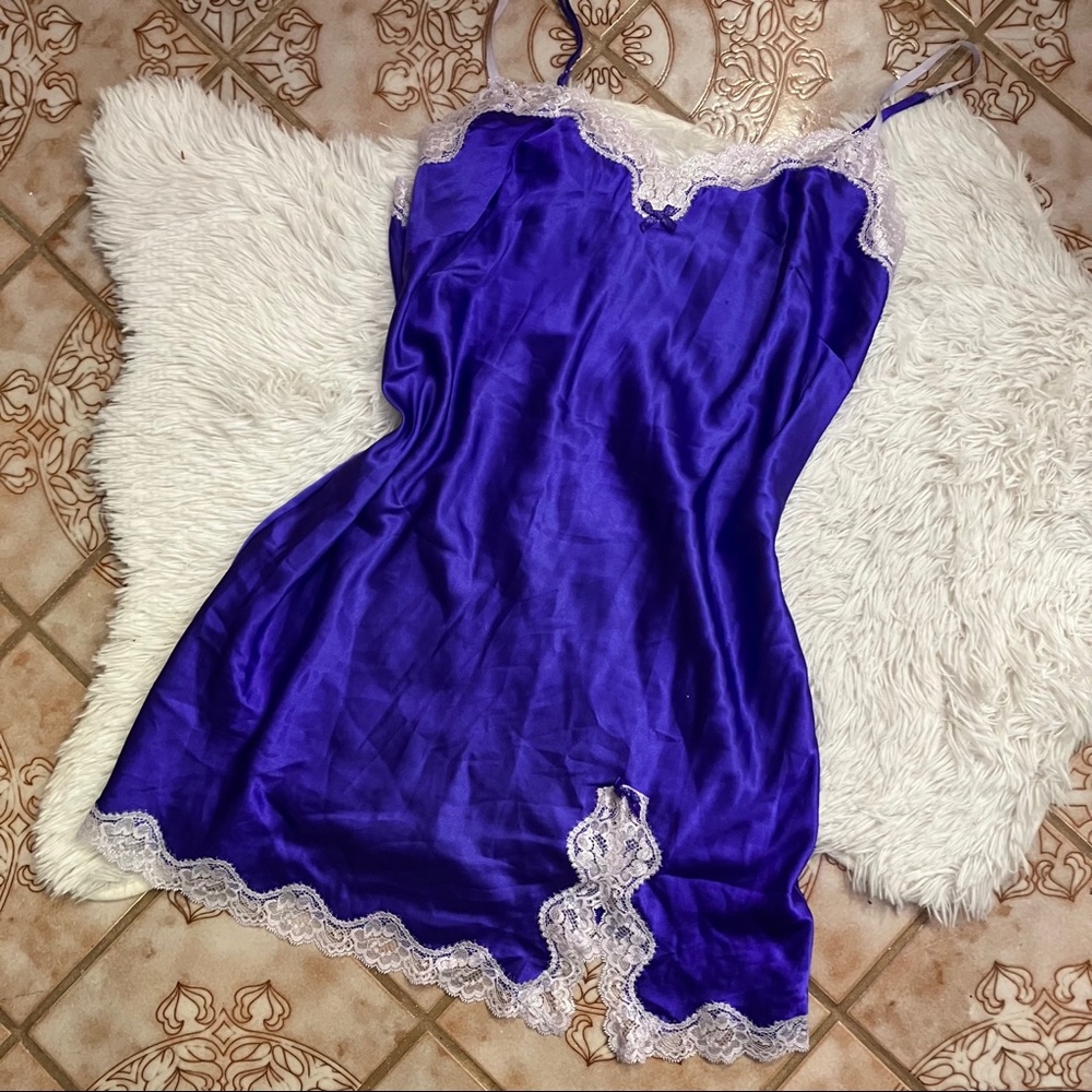 VICTORIA’S SECRET Purple Lace Slip Dress Nighty LG